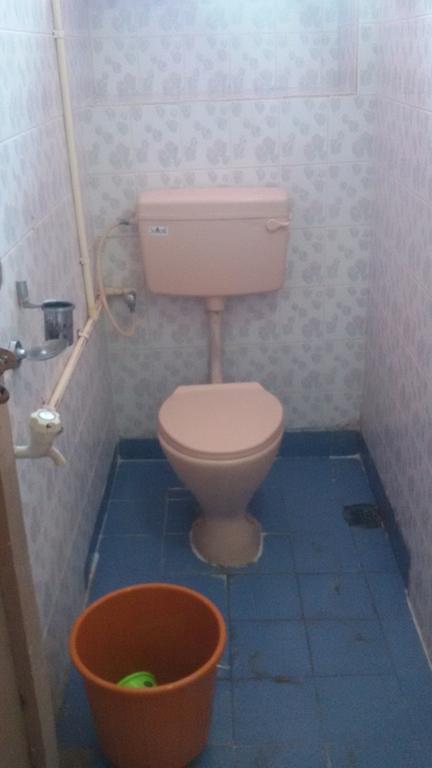 Shambhu Guest House 亨比 外观 照片